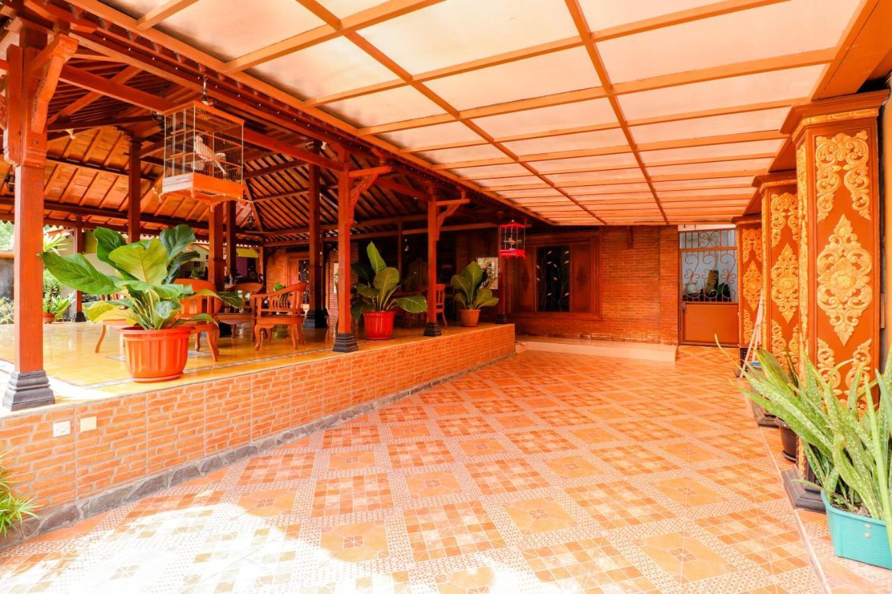 Griya 90Tr Syariah Hotel Ngaglik Kültér fotó