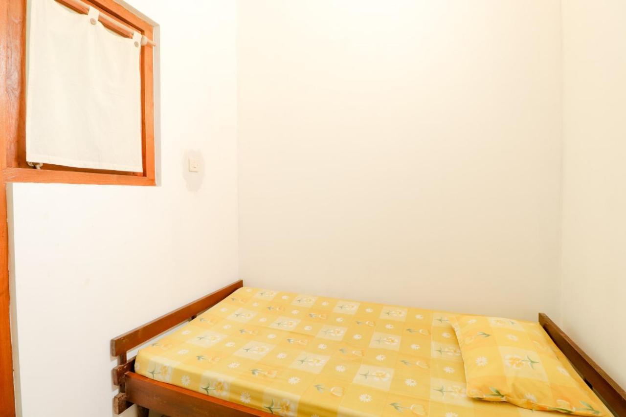 Griya 90Tr Syariah Hotel Ngaglik Kültér fotó